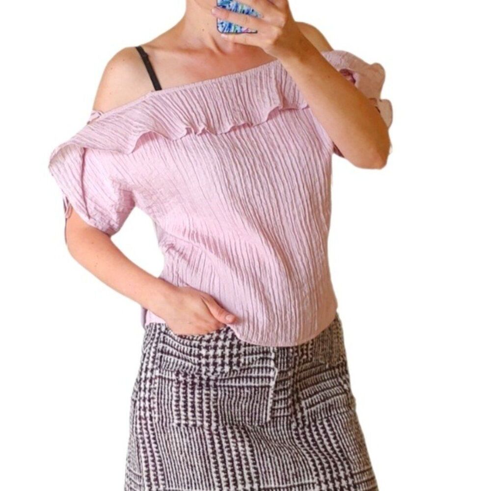 Line and Dot Revolve Pink ruffle off the shoulder top blouse shirt size Small